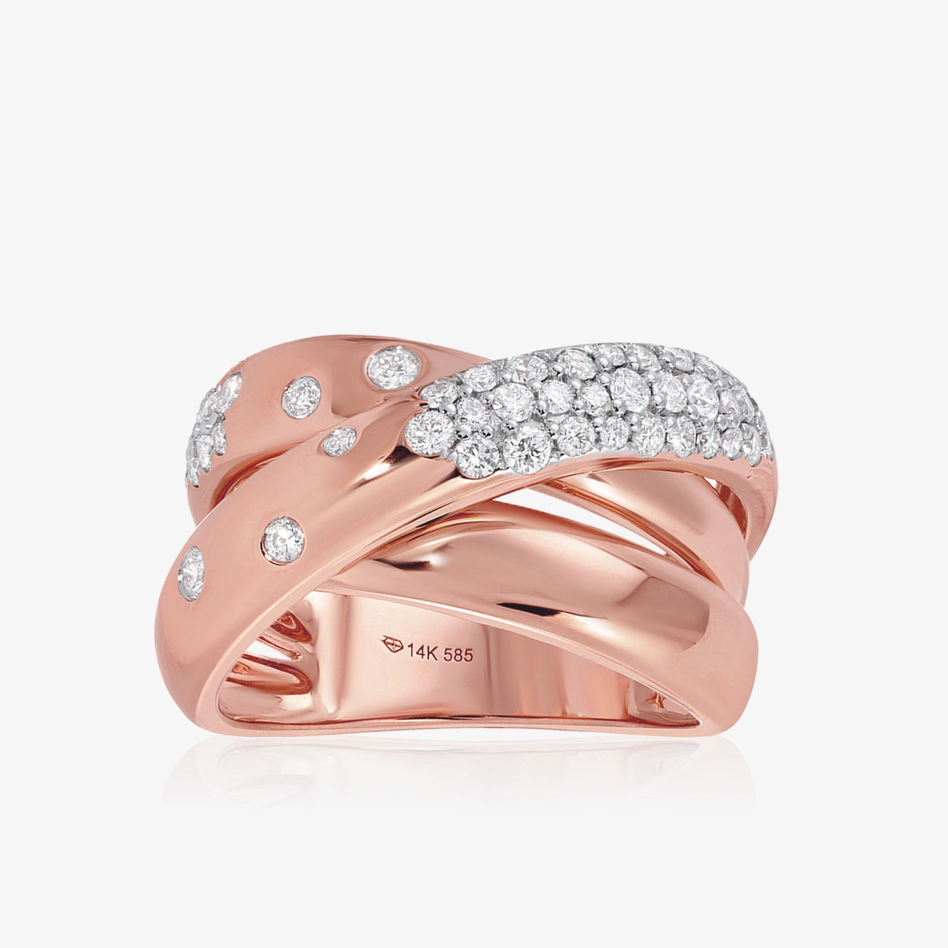 Anillo de oro y diamantes con triple cruz