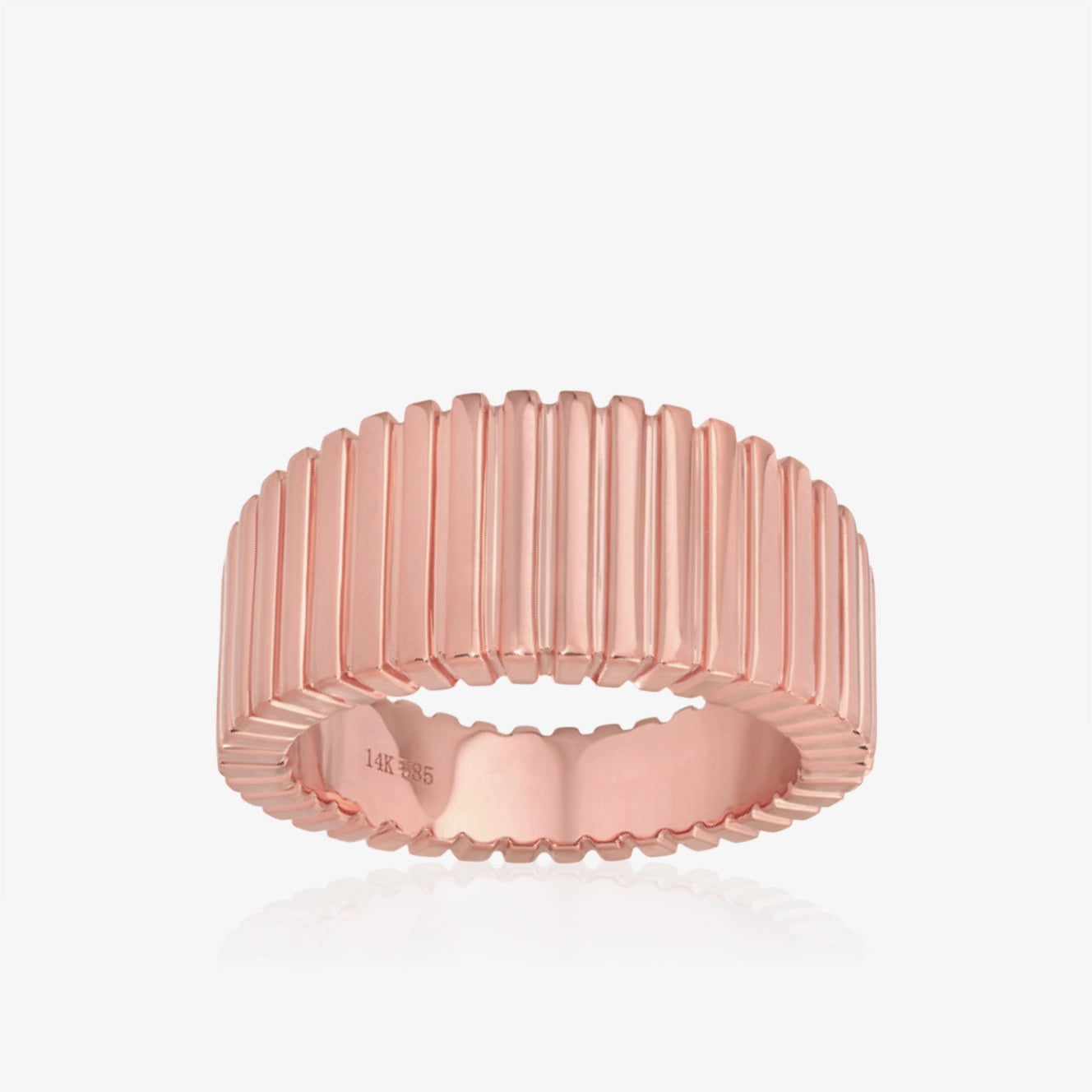 Anillo de oro rayado