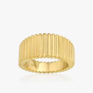 Anillo de oro rayado
