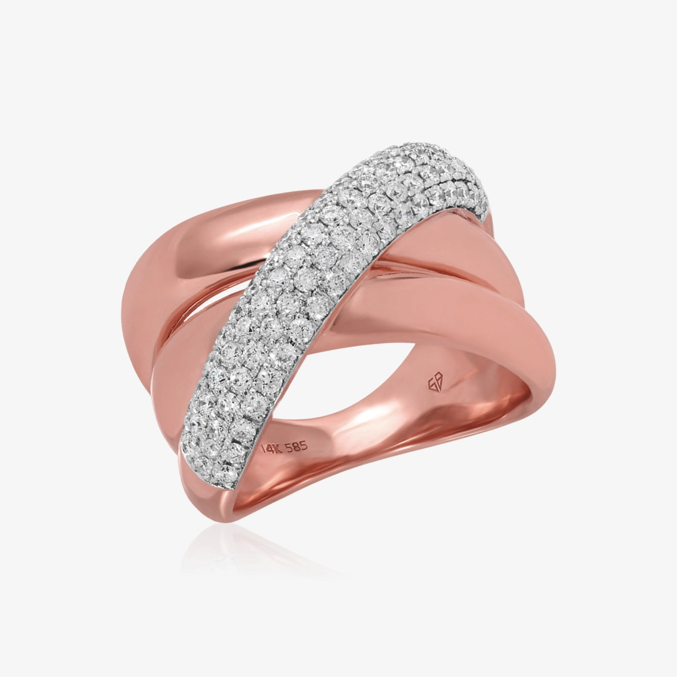 Anillo de oro y diamantes con cruz