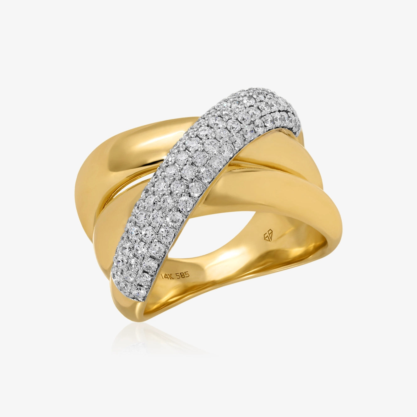 Anillo de oro y diamantes con cruz