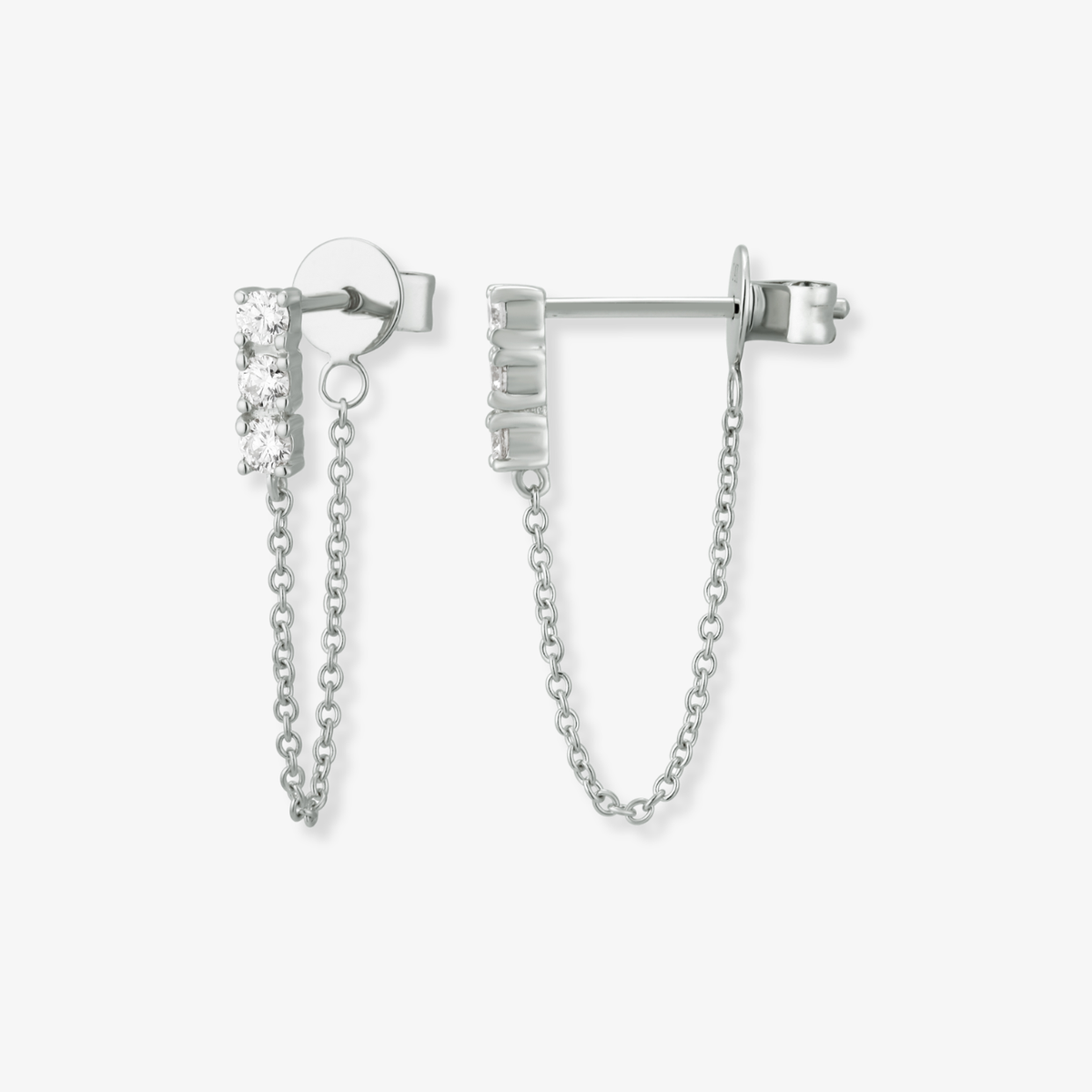 Piercing de tres diamantes