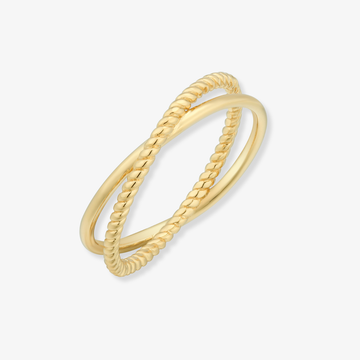 Anillo de oro entrecruzado