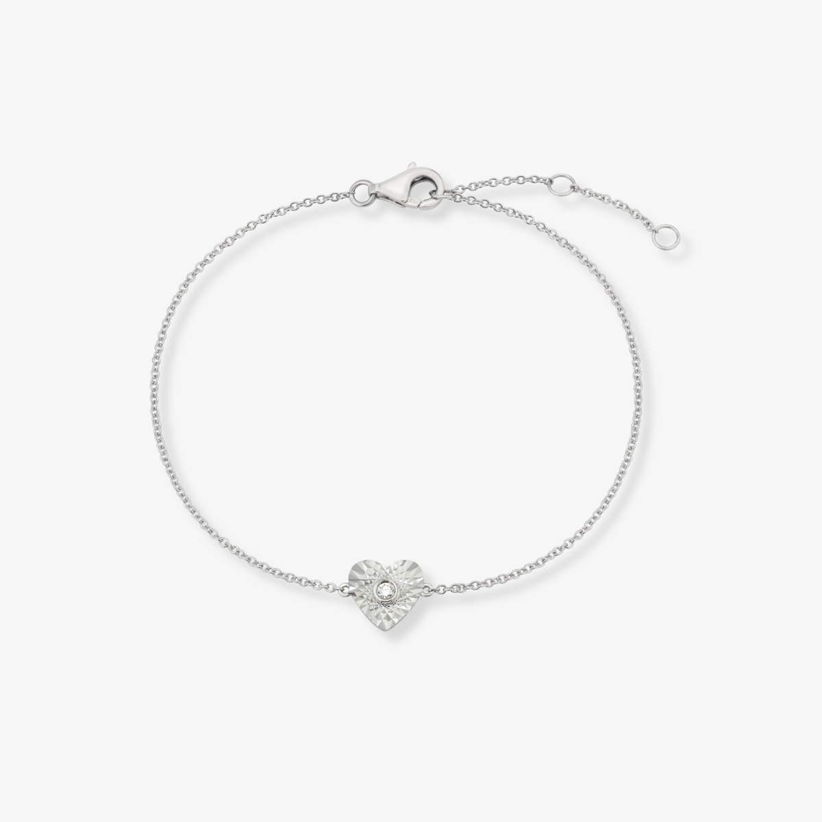 Pulsera con medallón de corazón y diamantes 