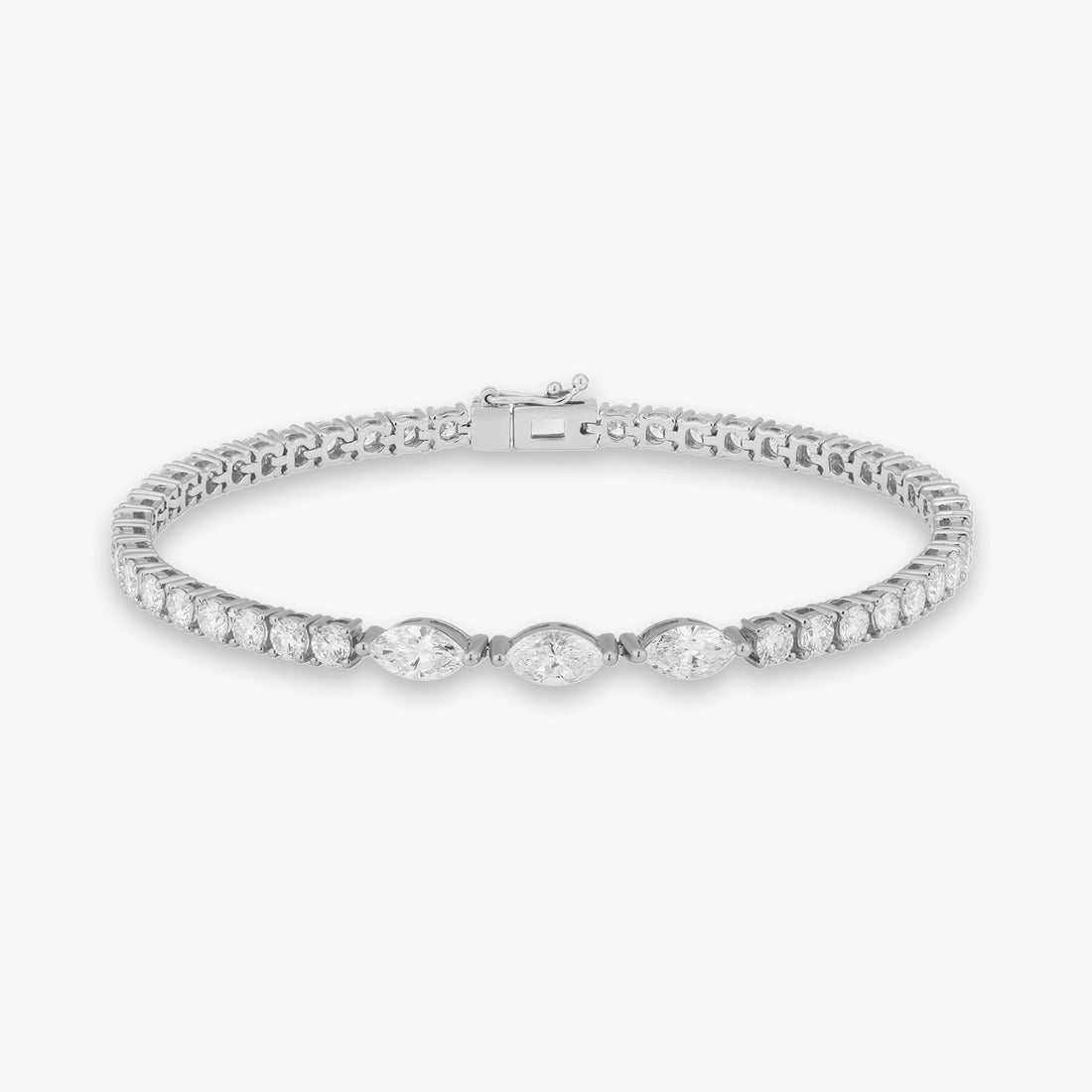 Pulsera de tenis de laboratorio con centro marquesa