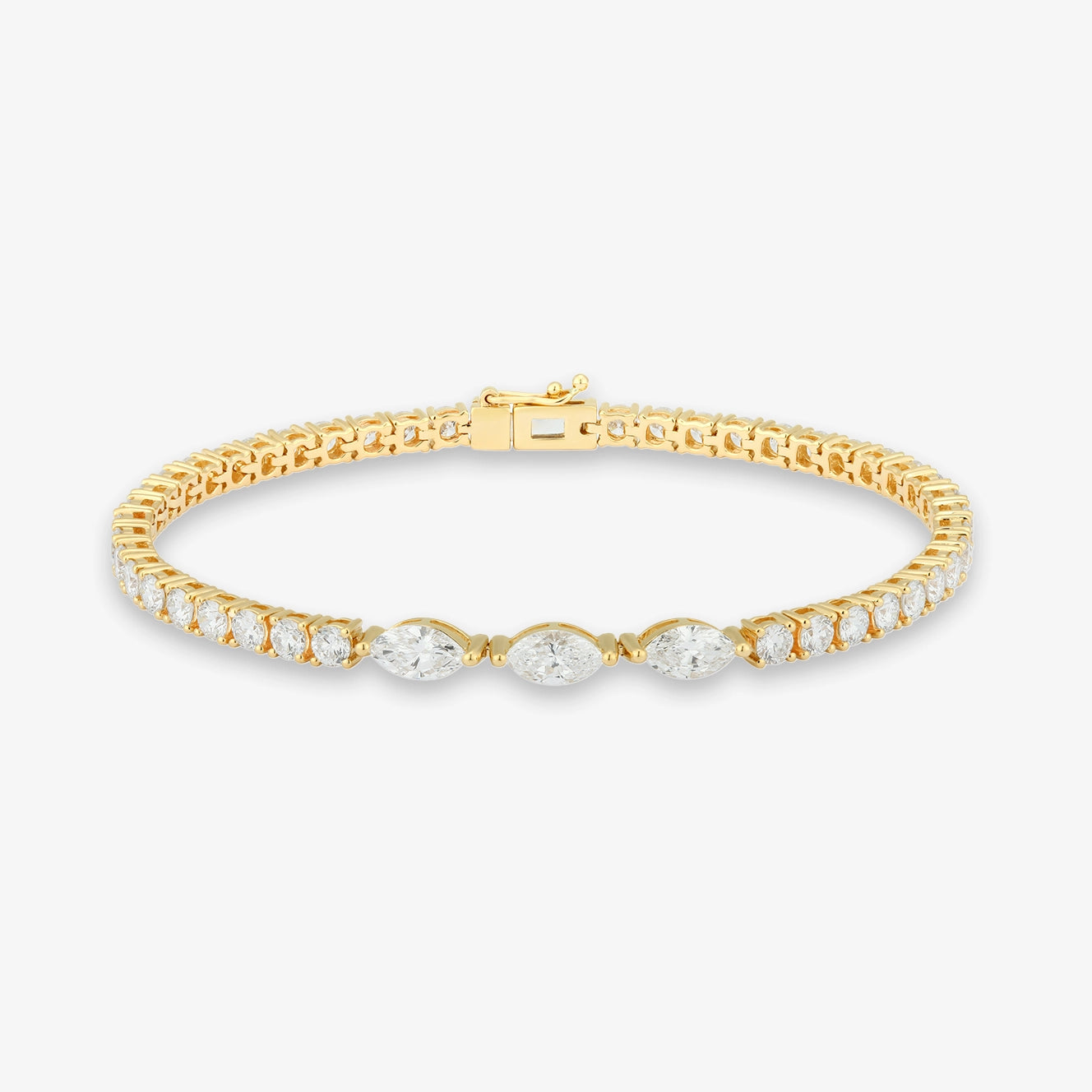 Pulsera de tenis de laboratorio con centro marquesa
