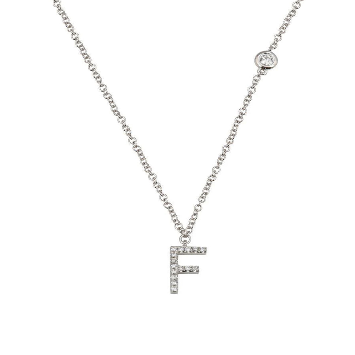 Collar personalizado con inicial única y bisel de diamantes