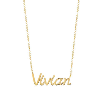 Collar con nombre escrito en oro