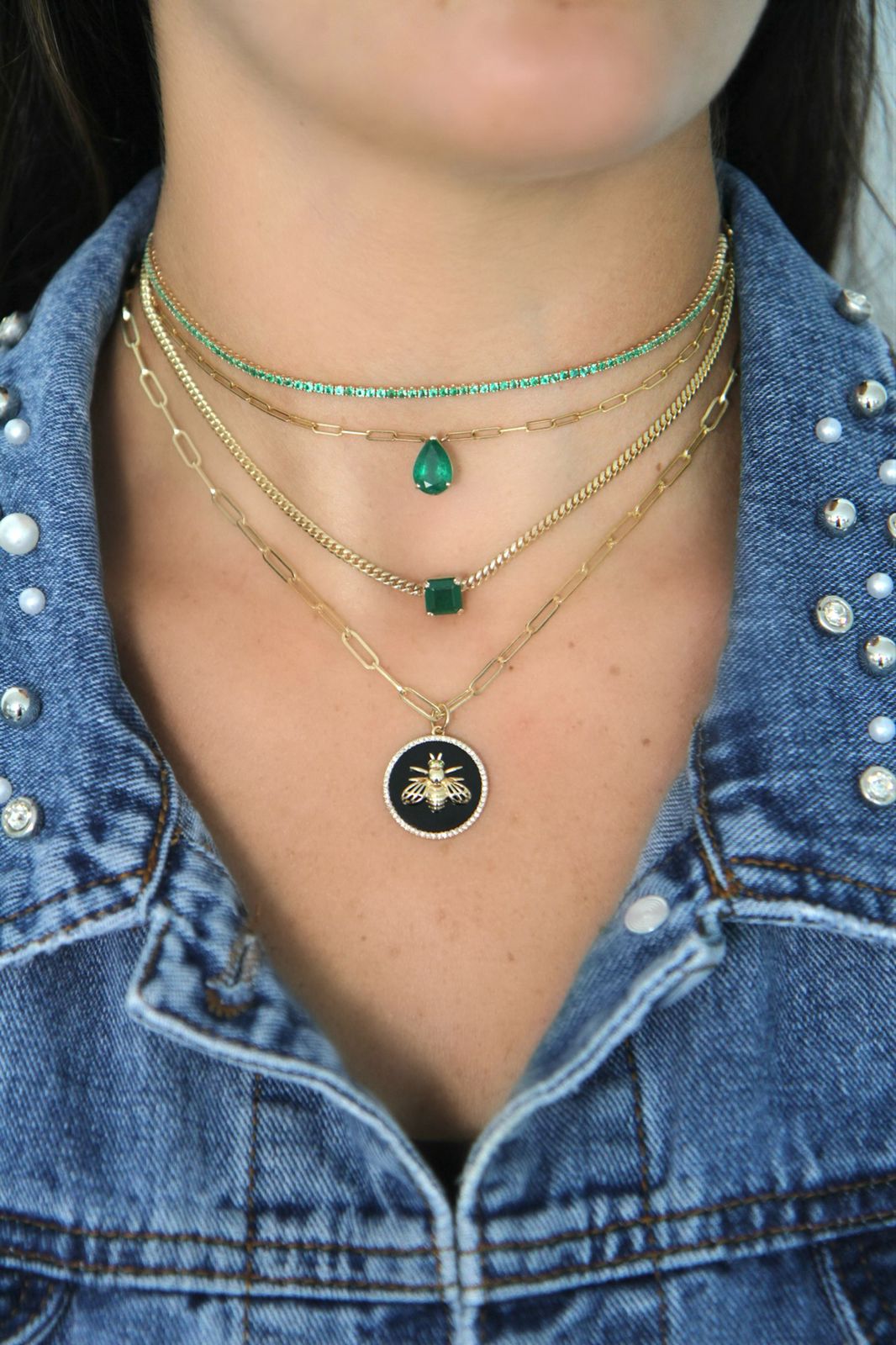 Charm de abeja negra